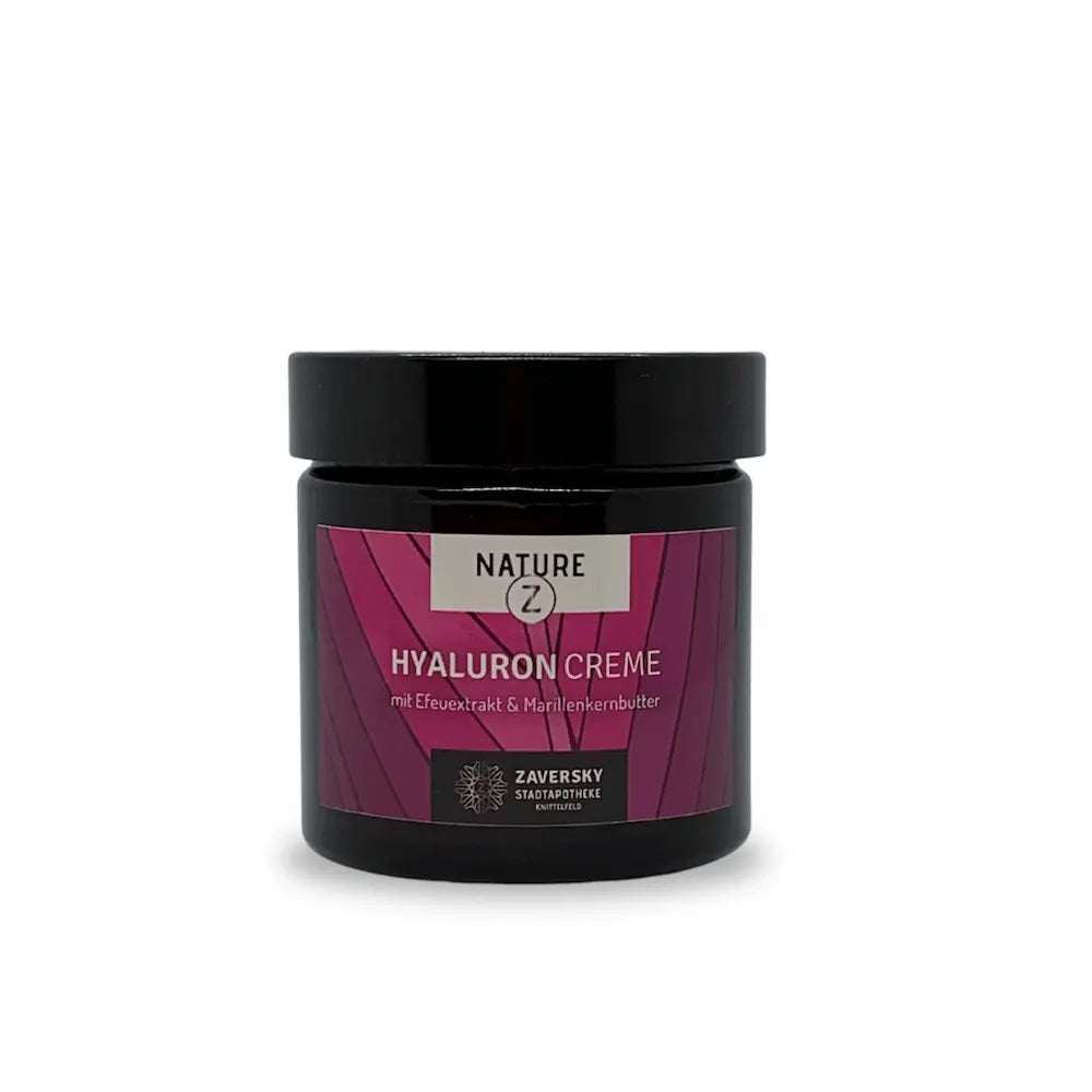 NATURE Z Hyaluron Creme mit Efeuextrakt & Marillenkernbutter, schwarzer Tiegel mit pinkem Etikett, Zaversky Stadtapotheke.