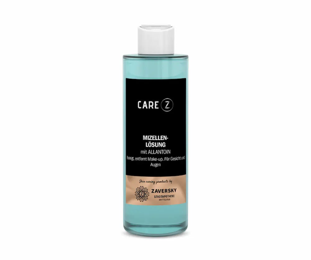Care Z Mizellen-Lösung mit Allantoin in transparenter Flasche mit türkiser Flüssigkeit, weißem Verschluss und schwarzem Etikett, Vorderansicht