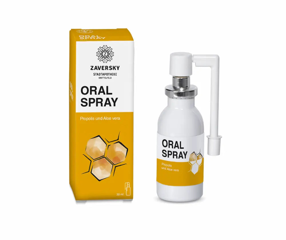 Zaversky Oral Spray mit Propolis und Aloe vera, weiße 30 ml Sprühflasche mit langem Applikator neben gelb-weißer Faltschachtel