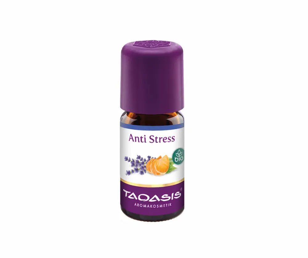 Taoasis Anti Stress Aromaöl in brauner Glasflasche mit violettem Verschluss, Etikett mit Lavendel- und Mandarinenmotiv sowie Bio-Siegel, Vorderansicht