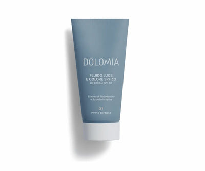 Dolomia BB Cream SPF 30 Fluido Luce e Colore in blaugrauer Tube mit weißer Kappe, Farbton 01 Phyto Defence, Vorderansicht