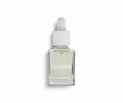 Dolomia Nagelpflegeöl in kleiner, eckiger Glasflasche mit weißer Pipette, transparente Flüssigkeit, Vorderansicht