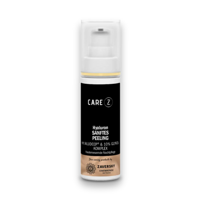 CARE Z Hyaluron Sanftes Peeling, weißer Pumpspender mit schwarz-goldenem Etikett, hautemeuernde Nachtpflege mit Ialudeep & 10% Glykolkomplex.