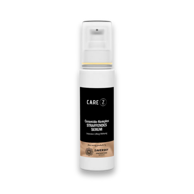 CARE Z Straffendes Serum mit Ceramide-Komplex im weißen Pumpspender mit schwarzem Etikett, Zaversky Stadtapotheke