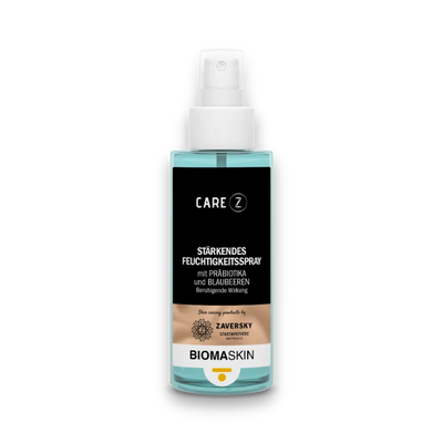 CARE Z Stärkendes Feuchtigkeitsspray mit Präbiotika und Blaubeeren, transparente Sprühflasche mit schwarzem Etikett, BIOMASKIN